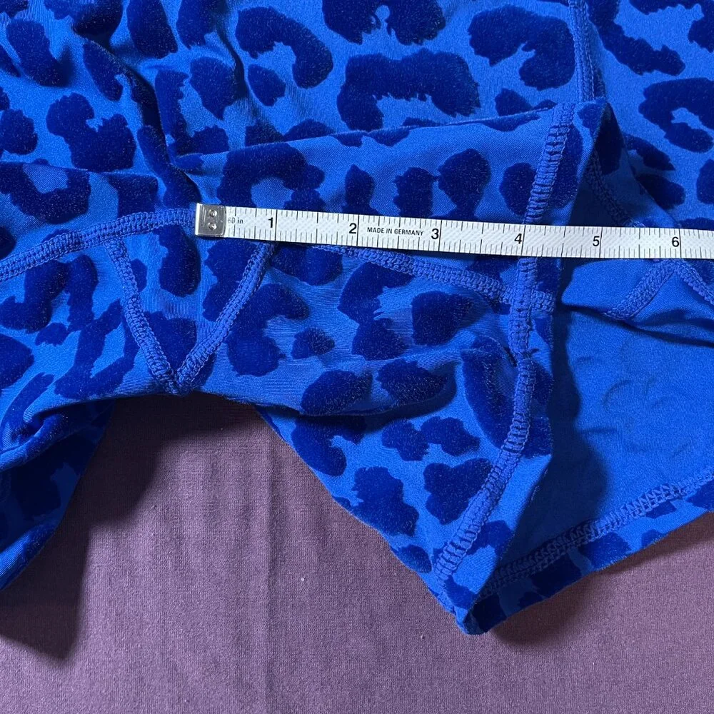 High-Rise Animal Print Performance Shorts - Blue - Picture 3 of 5